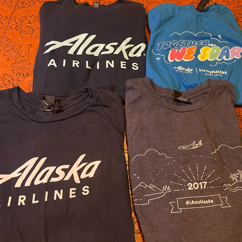 Lot 4 Alaska Airlines logo T-shirts Hawaiian together we soar size L